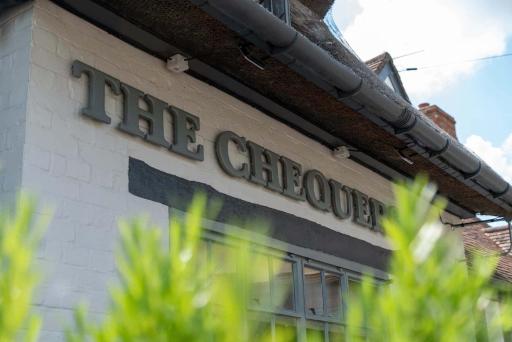 The Chequers at Burcot - Housity
