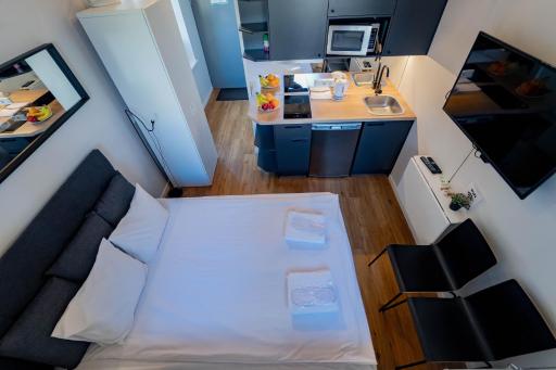 Laki 24 Apartments by EasyRentals - Hizvo