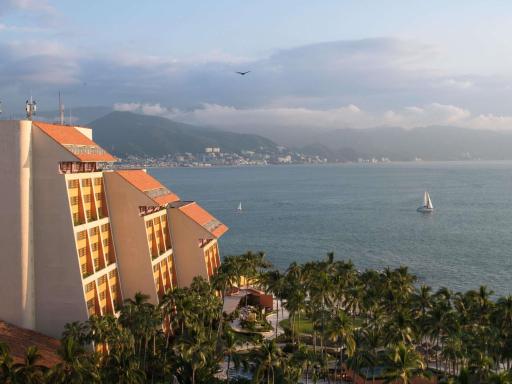Club Regina Puerto Vallarta - Housity