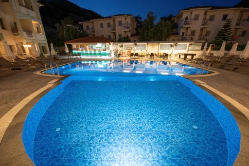 Belcehan Hotel - Housity