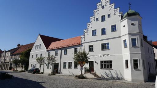 Boutique Hotel zur Post - Housity
