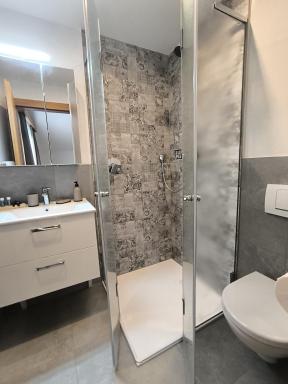 Haus Enzian - Housity