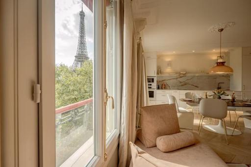 Eiffel Tower Central Apartments Paris - Housity