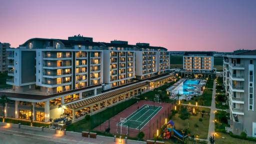 Greenwood Suites Resort - Housity