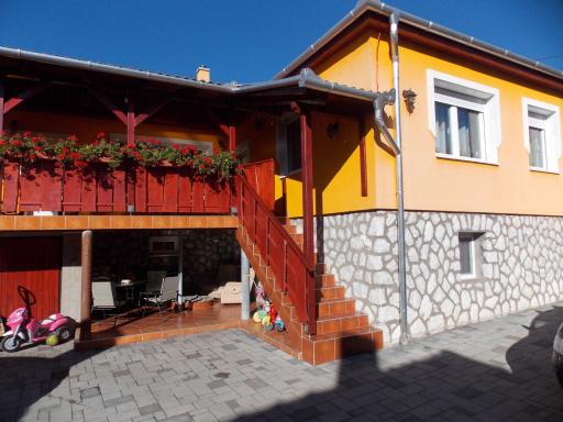 Szonja Apartman - Housity
