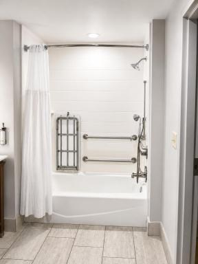 Holiday Inn Express Gatlinburg Downtown, an IHG Hotel - Housity