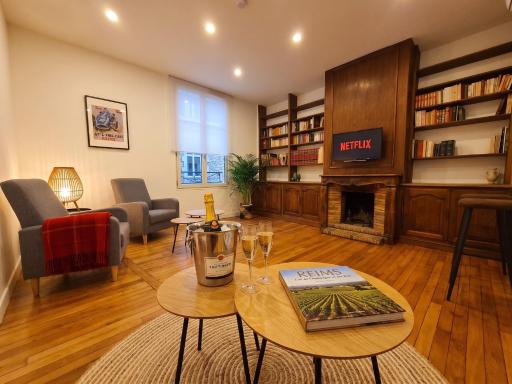 Appartement Premium dans une belle demeure - Hyper centre-ville de Reims - Hizvo