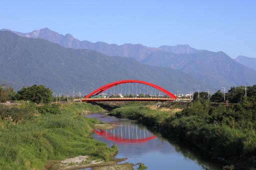 Bridge Bed and Breakfast - Housity