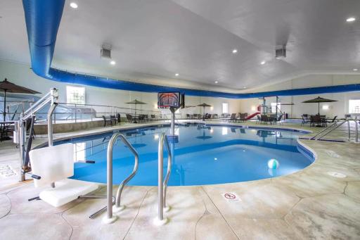 Comfort Suites Johnson Creek Conference Center - Housity