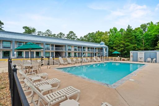 Quality Inn Louisville MS - Housity