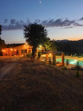 Casa Rural Arroyo de los Álamos - Housity