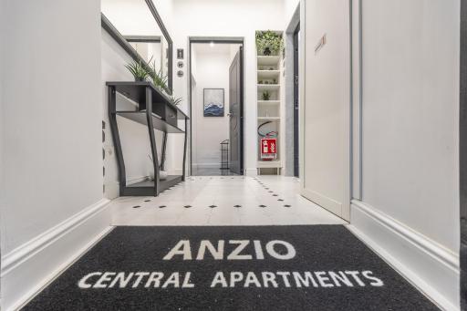 Anzio Central Apartments - Housity