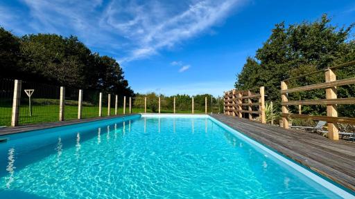 Barn Gite at La Vieille Grange, with pool in the Dordogne 3 Star - Housity
