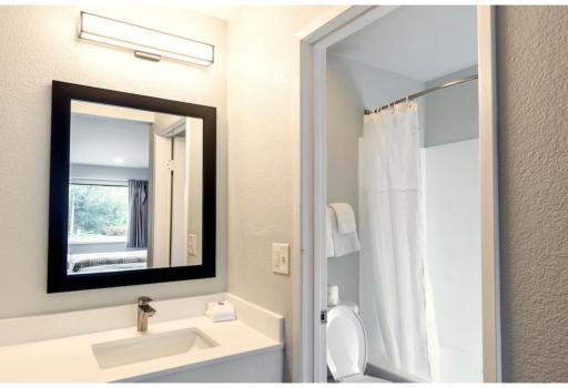Motel 6-Carlsbad, CA - East Near LEGOLAND - Housity