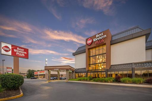 Best Western Plus Indianapolis - Housity
