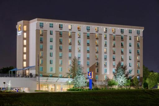 Comfort Inn & Suites Presidential - Housity