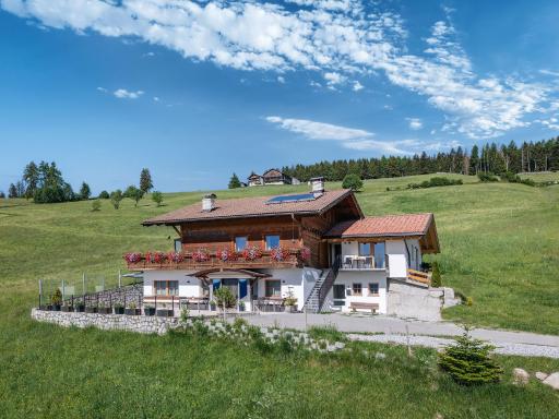 SCHUPFE- direkt neben der Kabinenbahn Gitschberg Jochtal - Housity