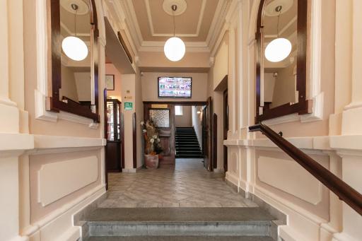 Hotel Victoria - Housity