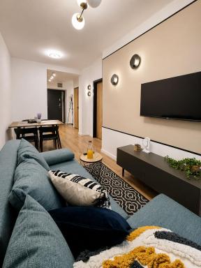 Przestronny apartament w centrum miasta - Housity