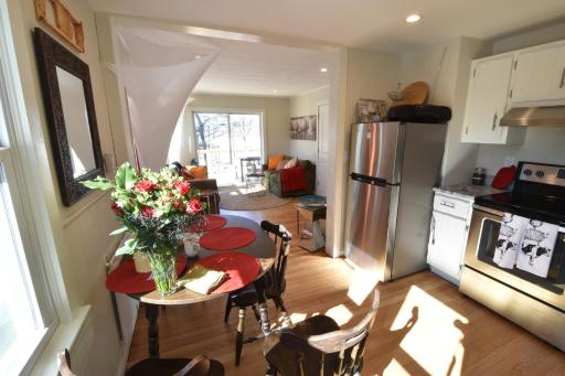 Sturgeon Pool Lake House - Housity