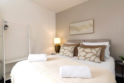 Amazing House with Central Location - Housity