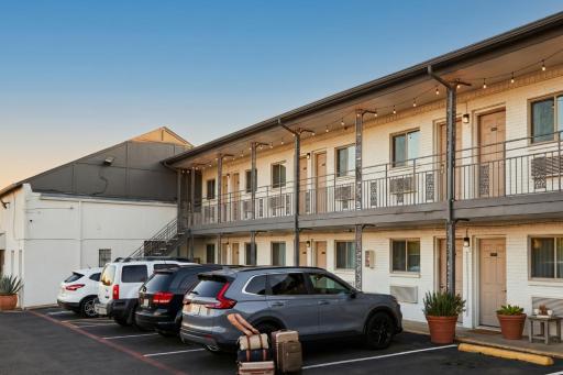 Exclusivo Inn by OYO Grand Prairie, TX - Housity