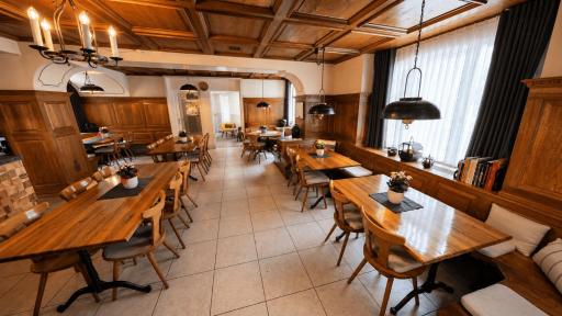 Hotel Sternen Gurtnellen AG - Housity