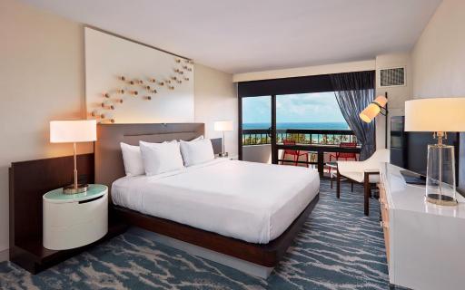 Waterstone Resort & Marina Boca Raton, Curio Collection by Hilton - Housity