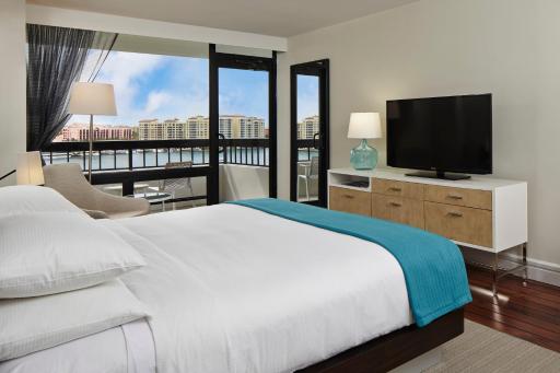 Waterstone Resort & Marina Boca Raton, Curio Collection by Hilton - Housity