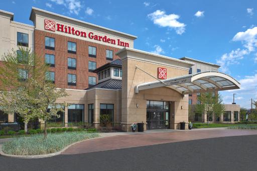 Hilton Garden Inn Akron - Housity