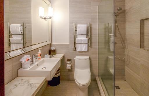 Park South Hotel, part of JdV by Hyatt - Housity