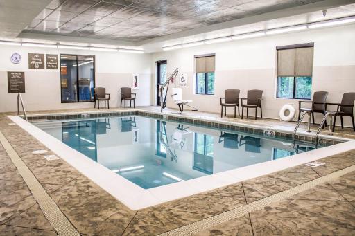 Comfort Suites Hartville-North Canton - Housity