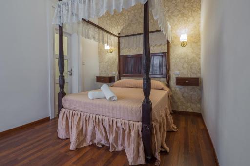 Valletta Suite Drew - Housity