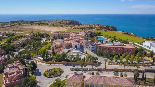 Cascade Wellness Resort - Housity