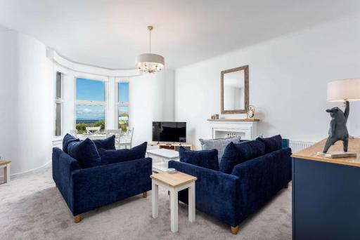 Prestwick Shore - Donnini Apartments - Housity