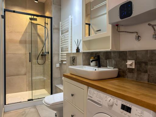 URABN APARTMENTS Studio with garden No 2A Chorzów Katowice FREE PRIVATE PARKING, Self CHECK-IN - Housity
