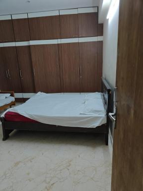 Visitors Lounge by MMG - 2&3BHK Furnished - Rd 12 Banjara Hills - Housity