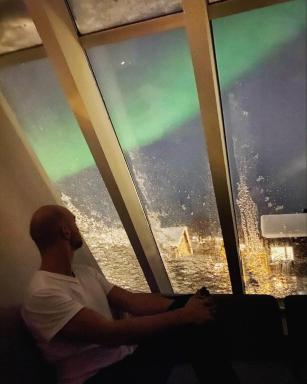 Glass roof private loft in Tromsø - Housity