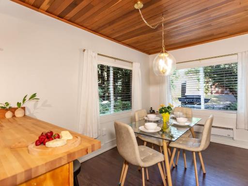 Birdhouse Cottage - Housity