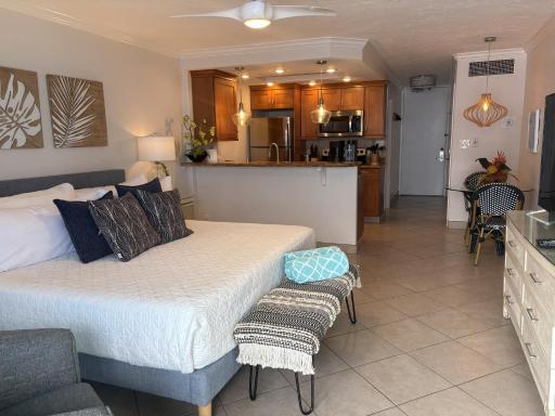 Lahaina Shores Beach Resort - Housity