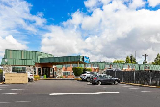 Rodeway Inn & Suites Hwy 217 & 26 W - Housity