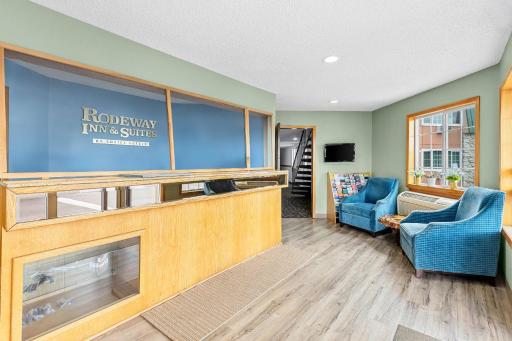 Rodeway Inn & Suites Hwy 217 & 26 W - Housity