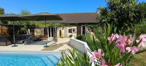La Bergerie et sa piscine chauffée - Housity