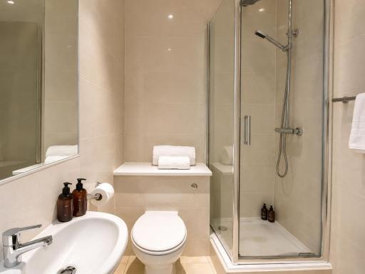 Orange Grove Hotel & Gardens - Housity