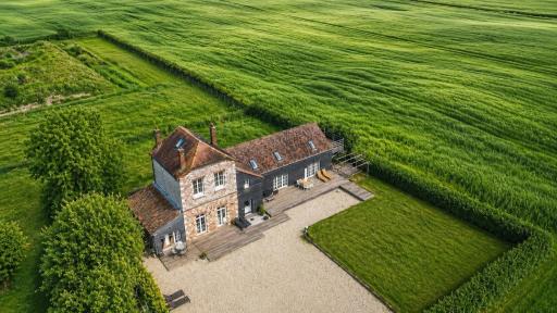 Galerie, Tumulus de la Hogue - Housity