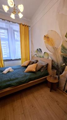 Cozy Old Town Apartments - Housity