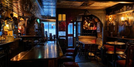 Kingfisher Lodge & Pub - Housity