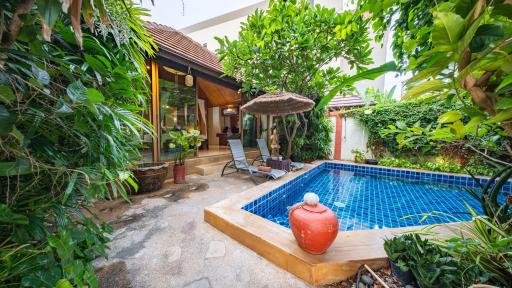 Pattaya Bungalow I, Totally Private Pool - Housity