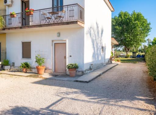 Cozy apartment in Cioccatelli 55 m² with private garden - Housity