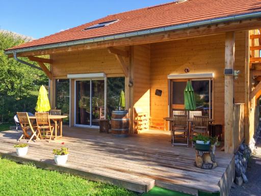 Maison de campagne à Gap avec vue sur la montagne. - Housity